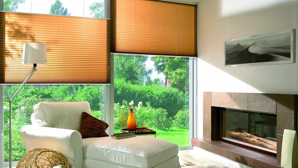 Roller blinds for plastic windows