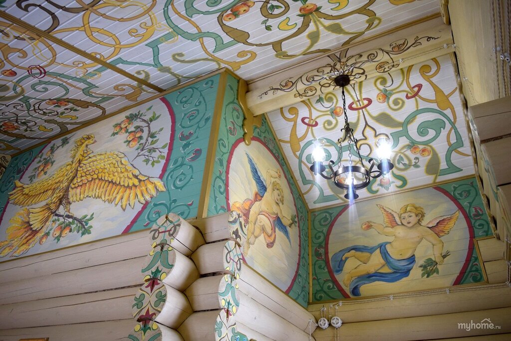 Wall painting in Russian style