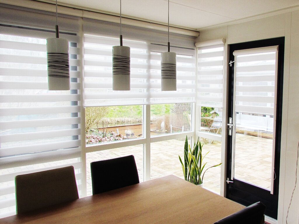 Roller blinds for panoramic windows