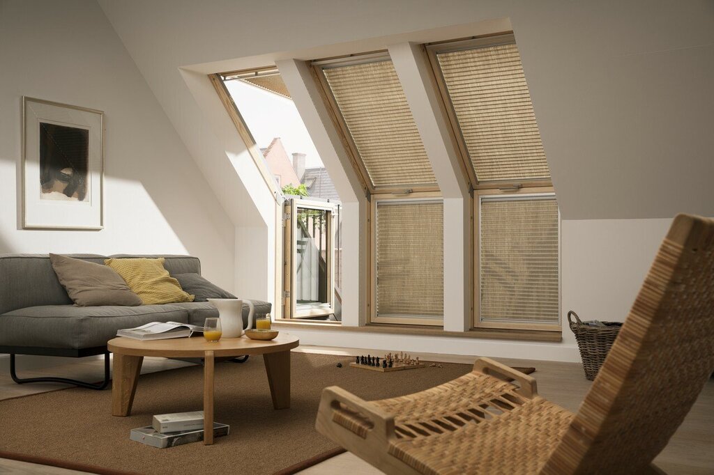 Roller blinds for triangular windows 32 фото