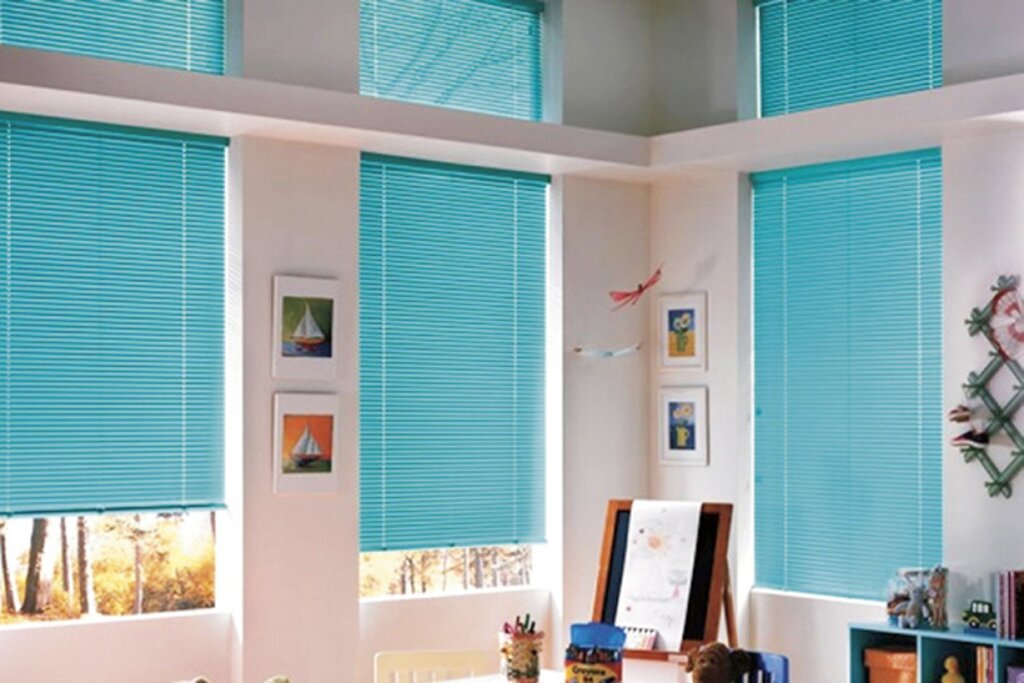 Pleated roller blinds