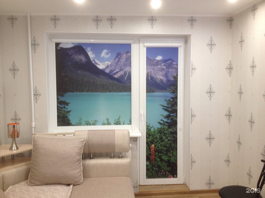 Roller blinds with a pattern