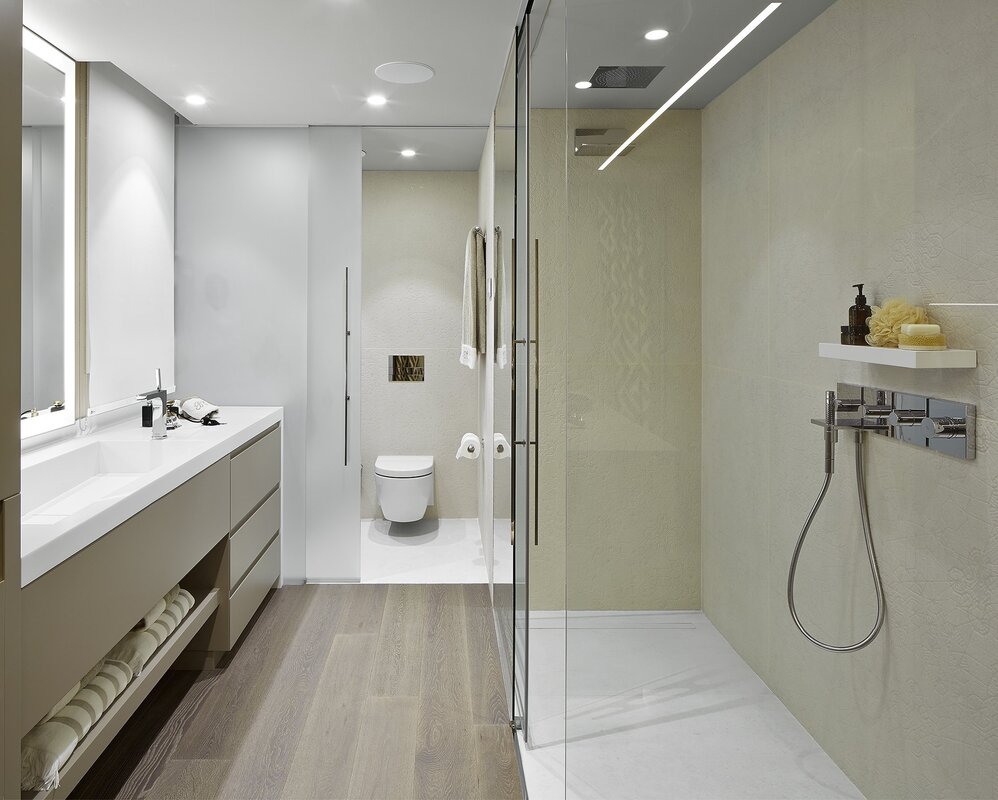 Bathroom with a bathtub and shower