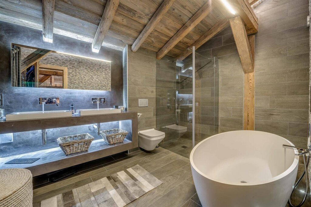 Chalet bathroom