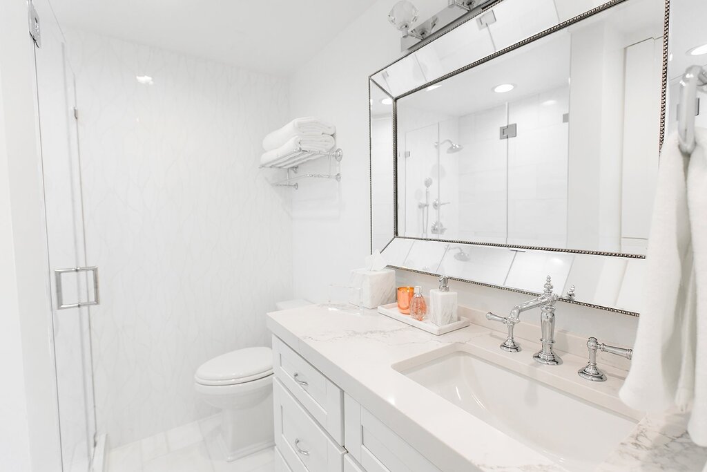 Bathroom in white color