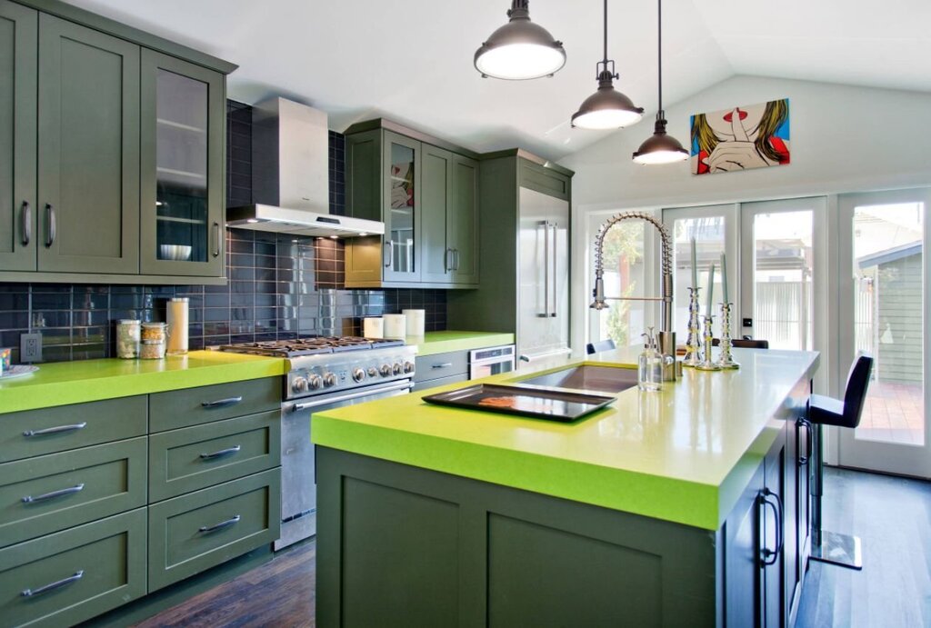 Gray salad-colored kitchen