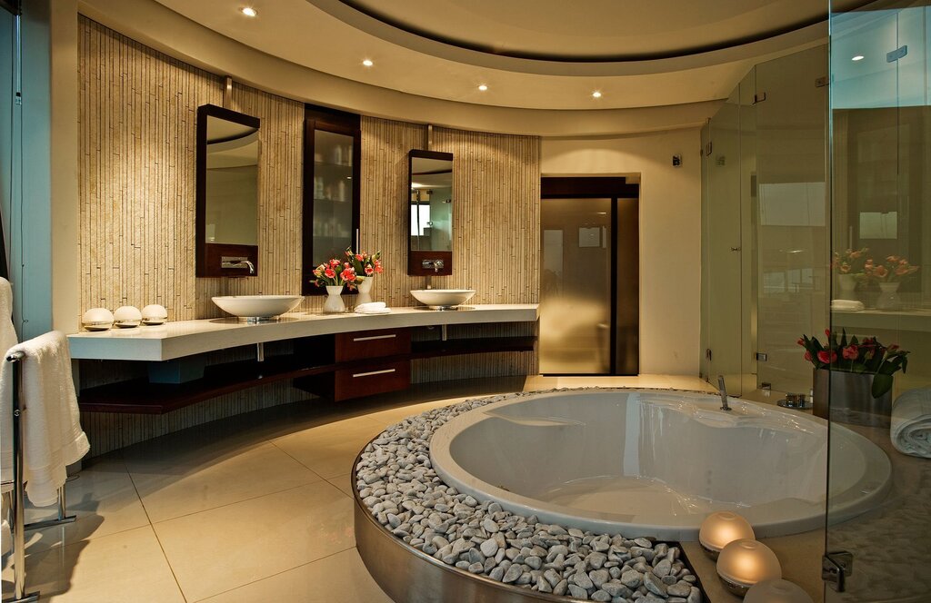 Luxurious bathroom