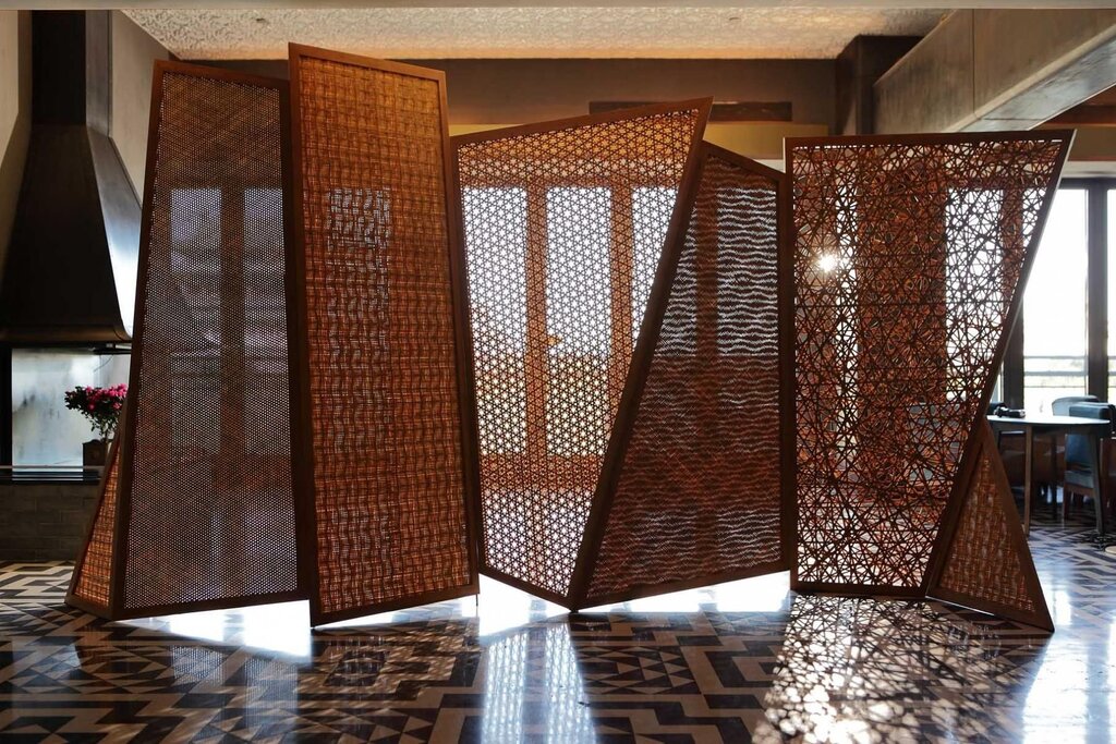 Room divider screen