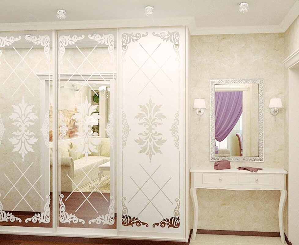 White wardrobe with a mirror