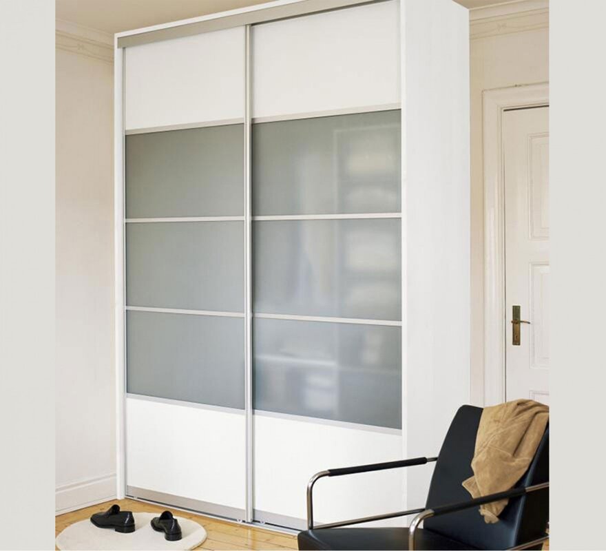 Sliding wardrobe with frosted glass