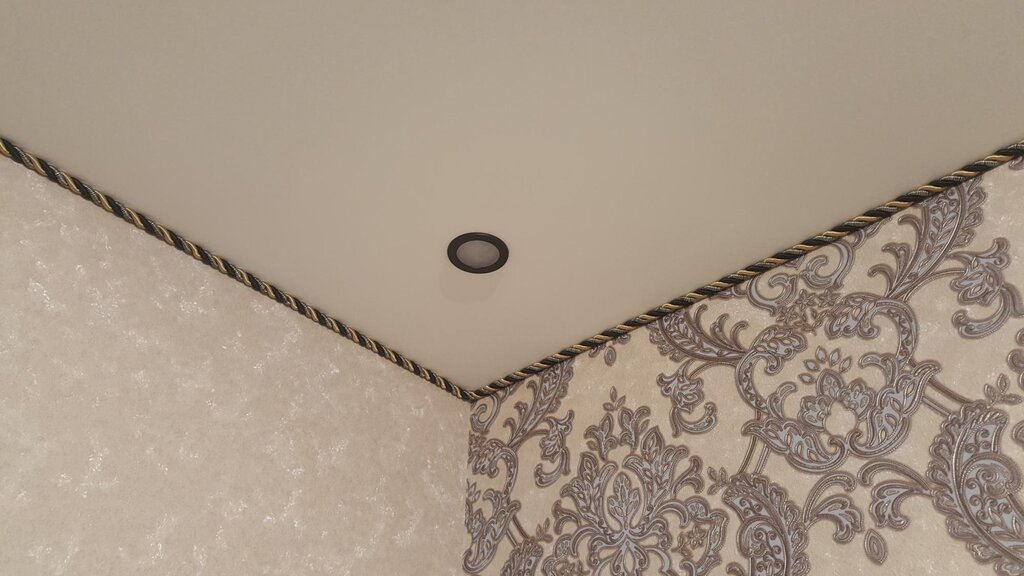 Cord for a stretch ceiling