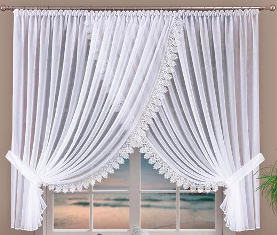 Curtain drapes