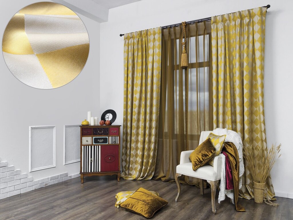 Lemon-colored curtains