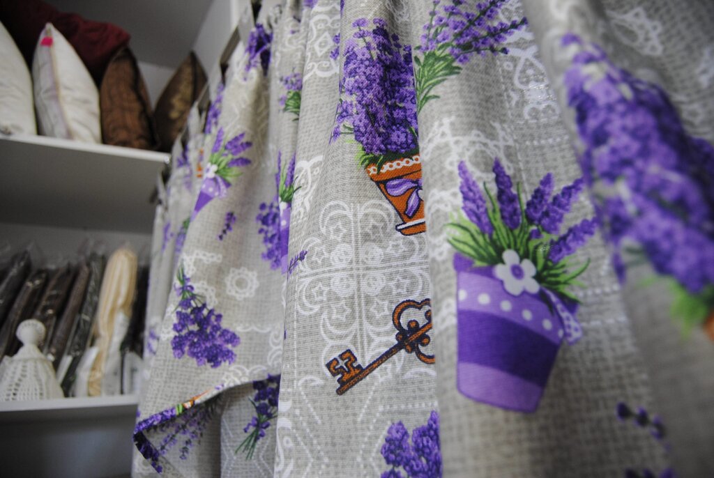 Lavender curtains for the kitchen