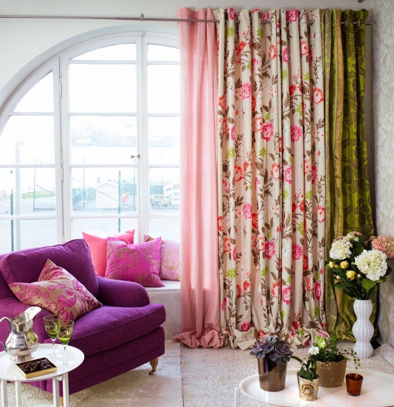 Curtains with flowers for the living room