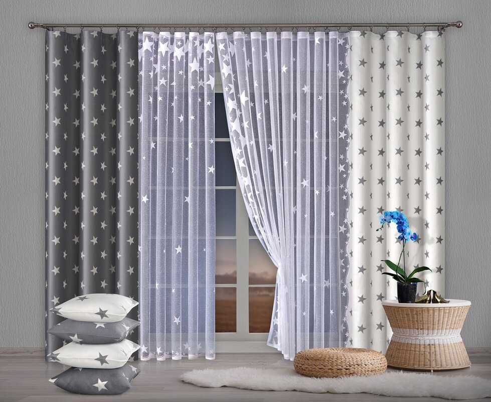 Curtains with stars