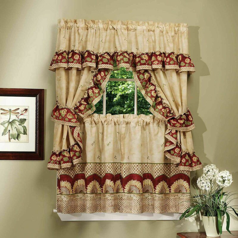 Country-style curtains