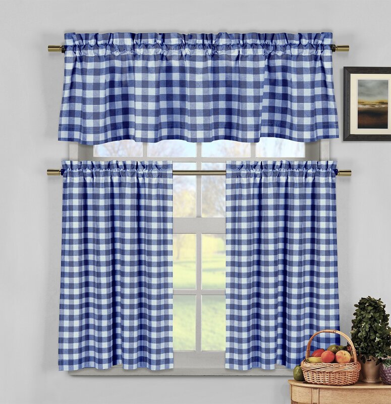 Checkered curtains for the kitchen