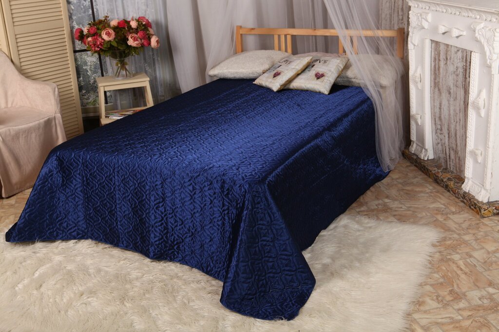 A blue bedspread