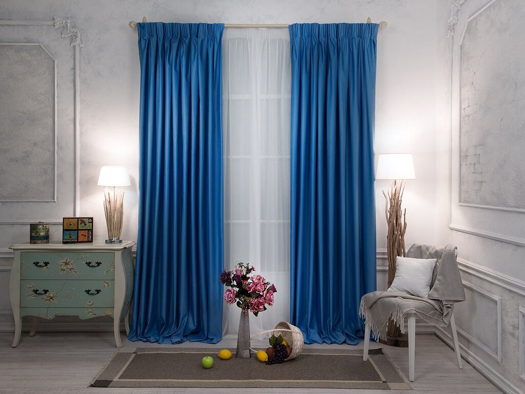 Blue curtains in the interior