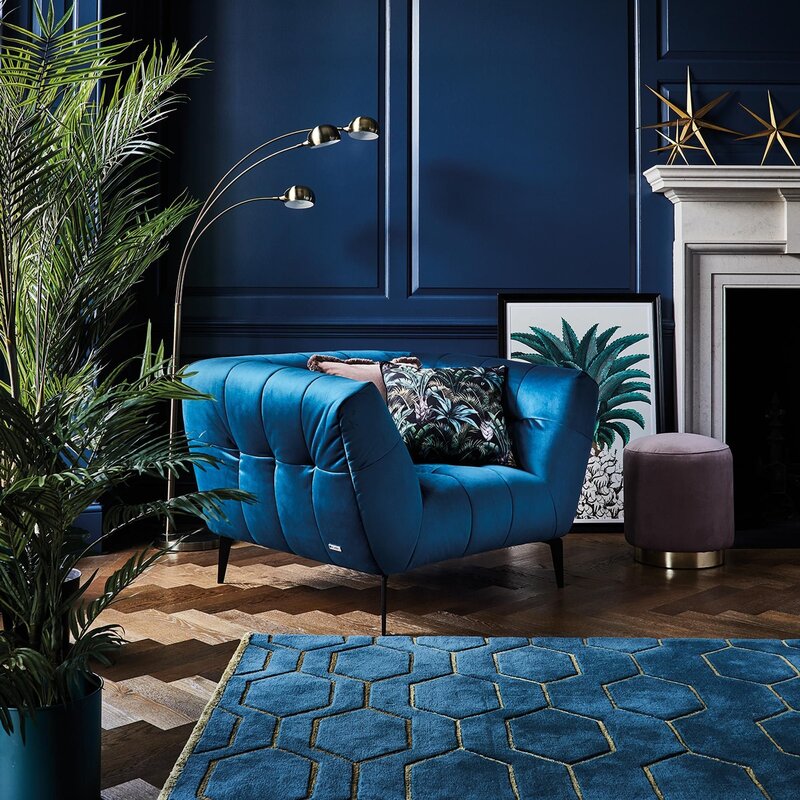 Blue color in the living room interior