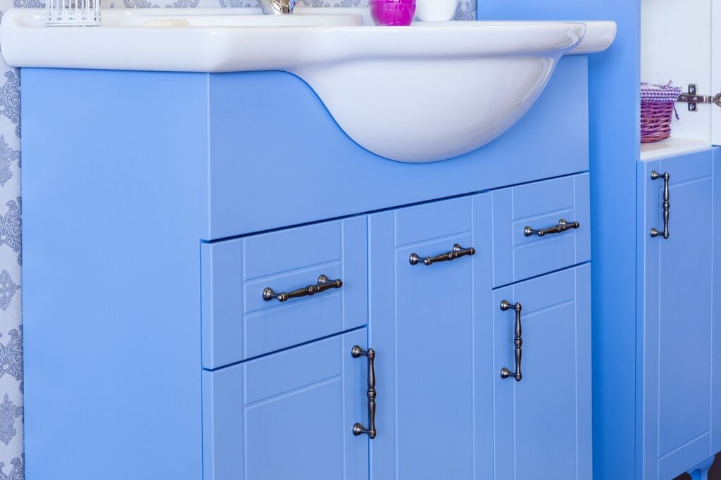 Blue bathroom furniture