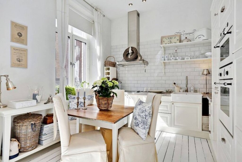 Scandinavian Provence in the interior