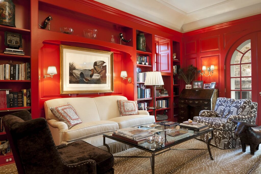 The combination of red in the interior