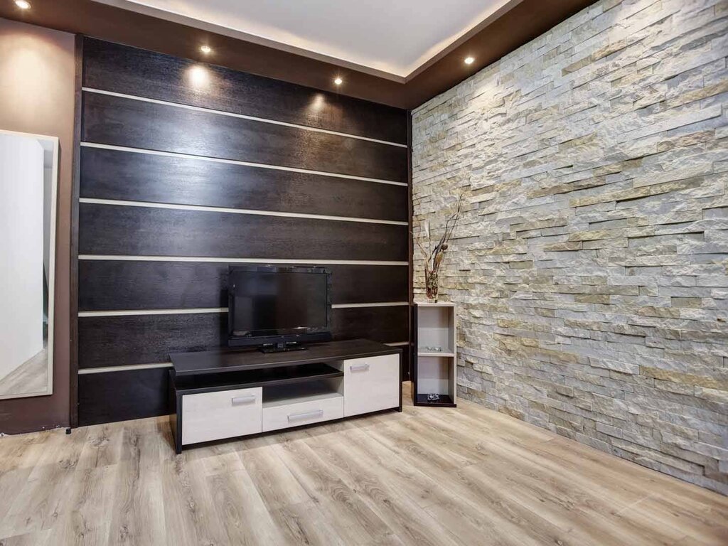 Combination of laminate and wallpaper on the wall