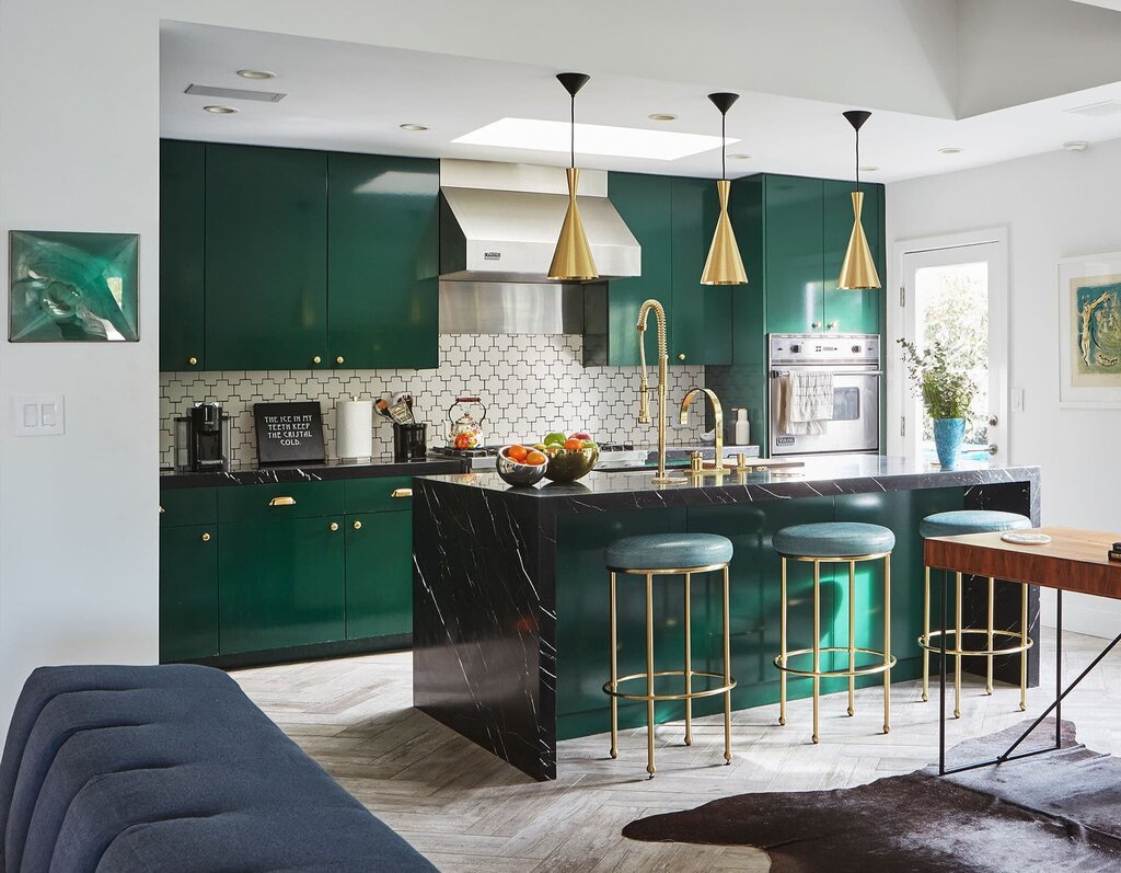 The combination of gray and green in the kitchen