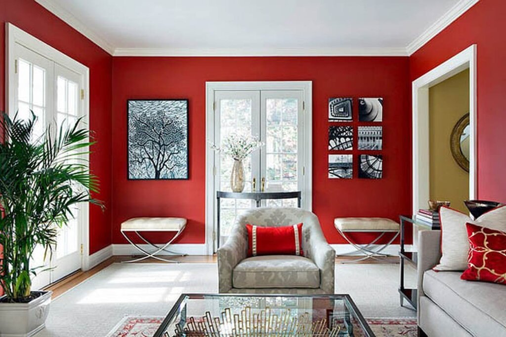 Color combinations with red in the interior