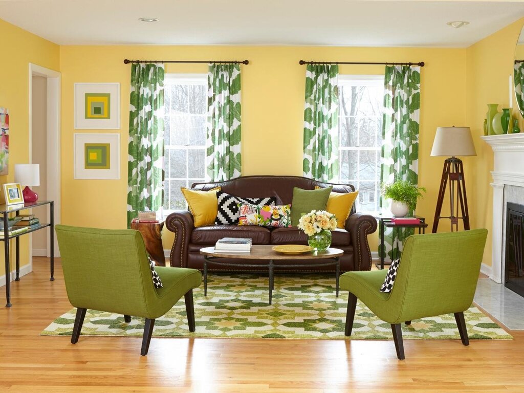 The combination of yellow and green in the interior 40 фото