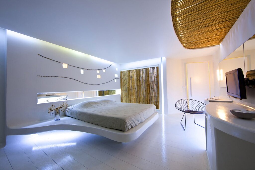 A modern room with lighting