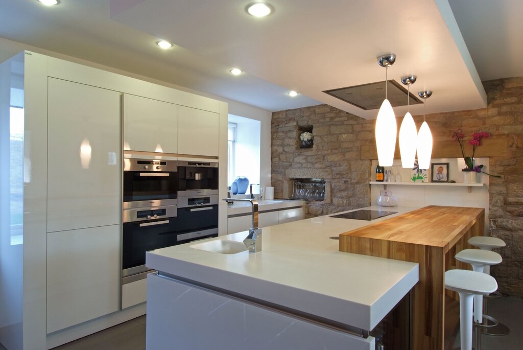 Modern lighting in the kitchen