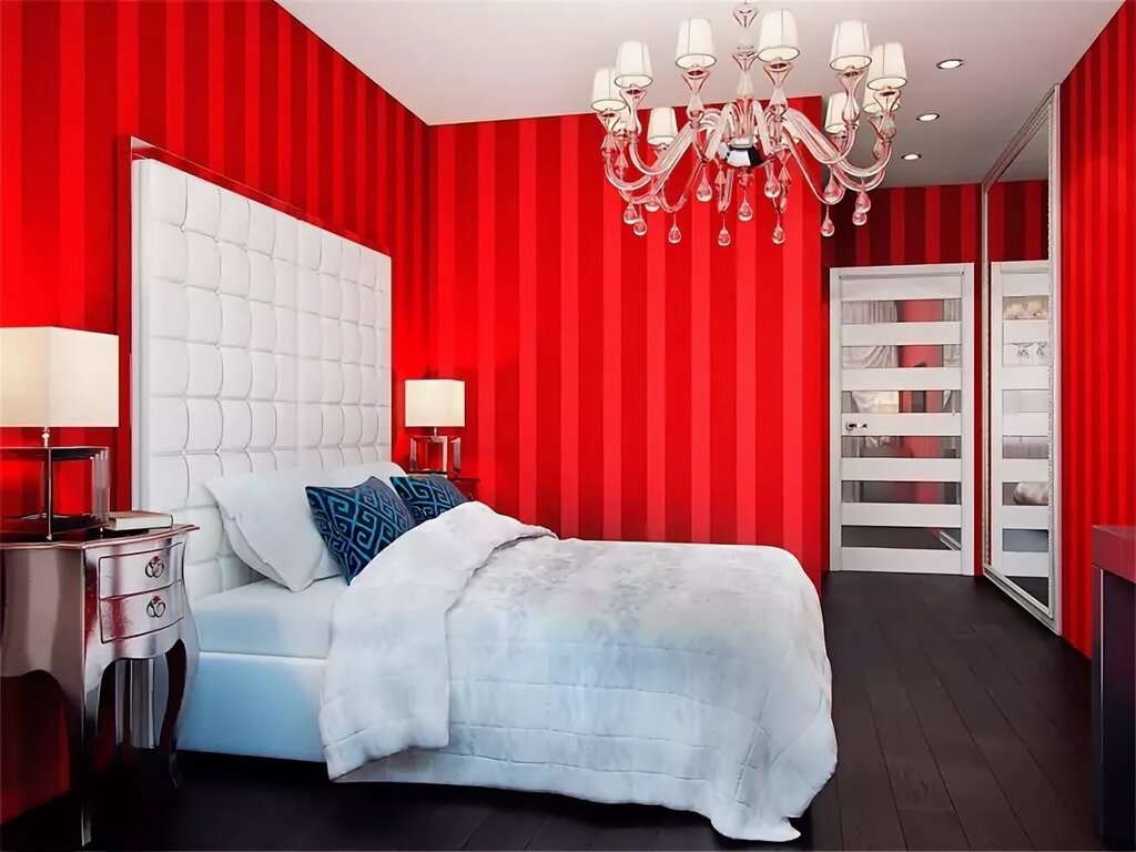 Bedroom in red tones