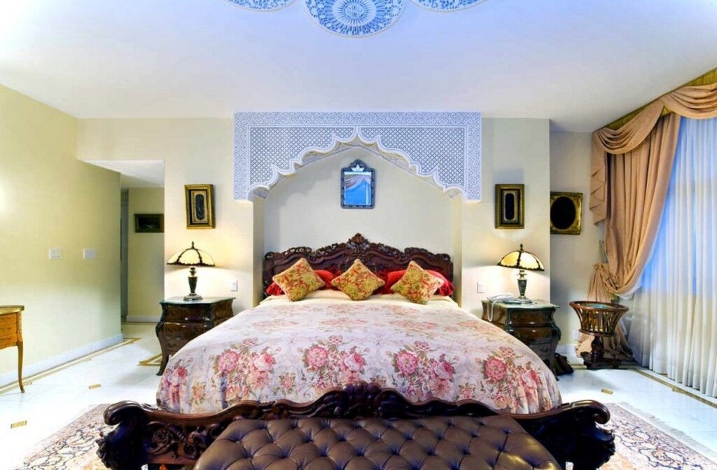 A bedroom in an oriental style