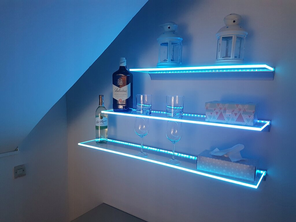 Glass shelf with lighting