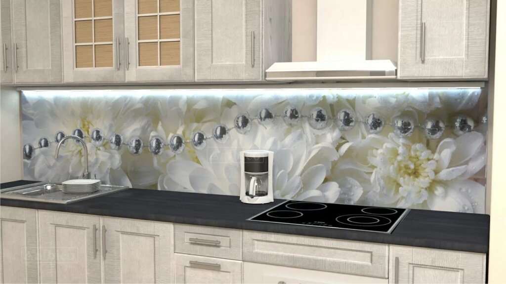 Glass kitchen backsplashes