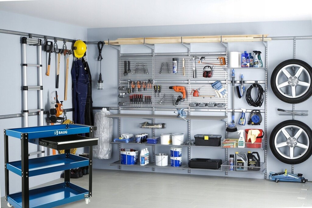 Garage shelving