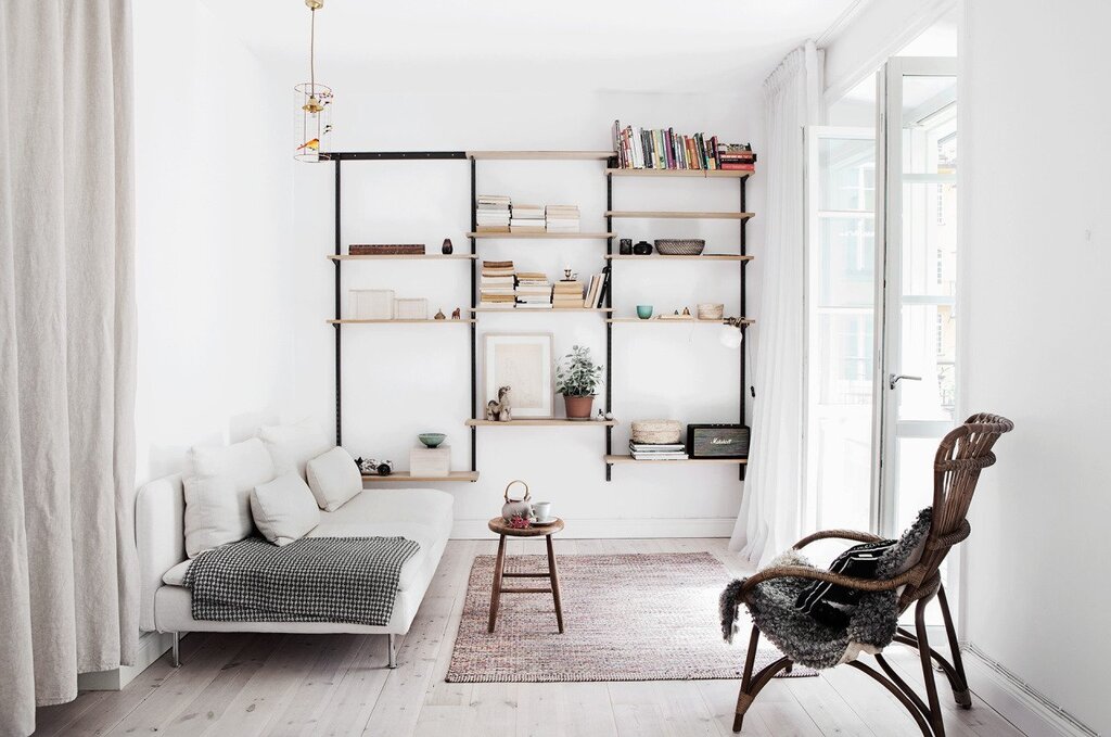 A shelving unit in a Scandinavian interior