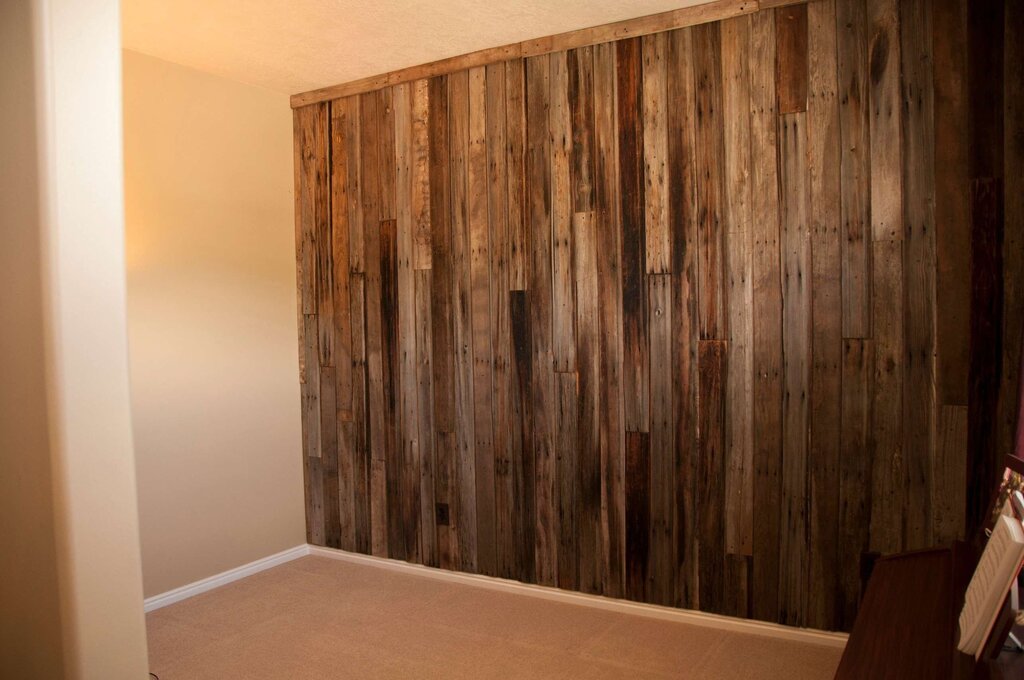 Wall made of wooden boards