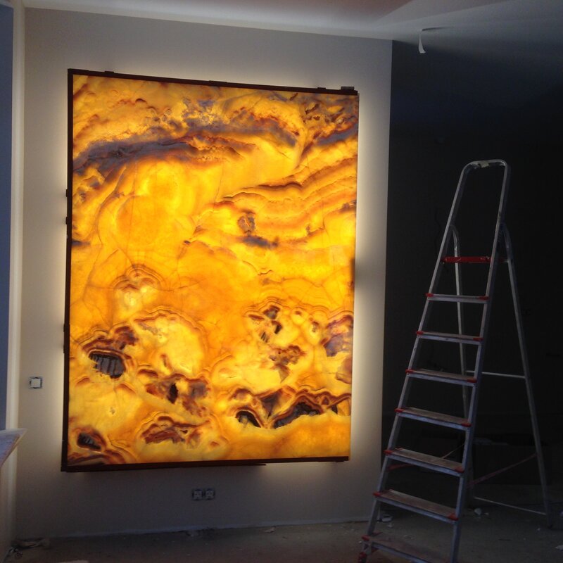 Onyx wall with backlighting