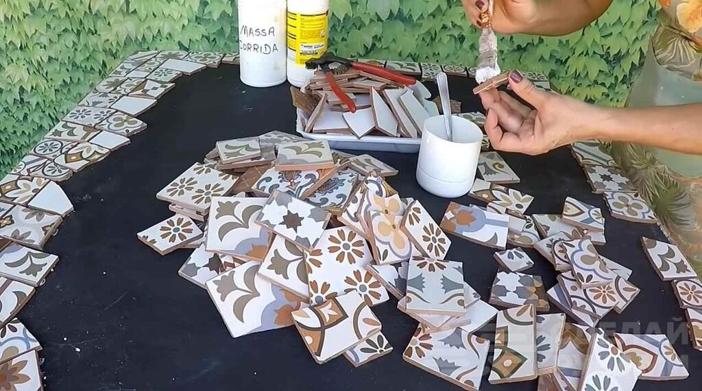 A table made of broken tiles