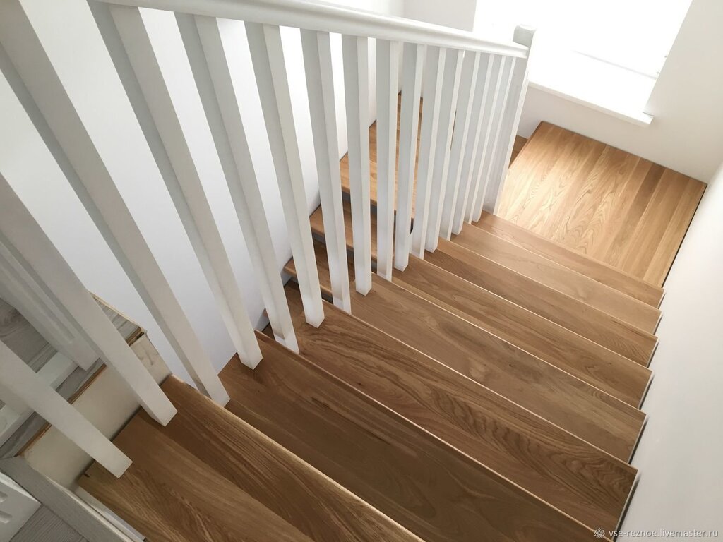 Plywood steps for the staircase