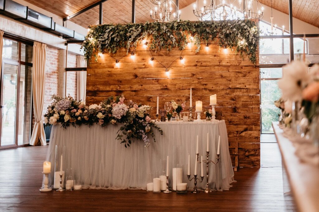 Wedding decor made of wood