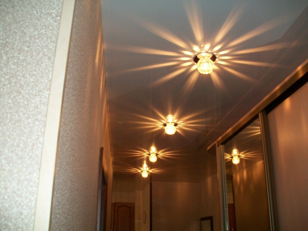 Ceiling lights for stretch ceilings in the corridor 18 фото