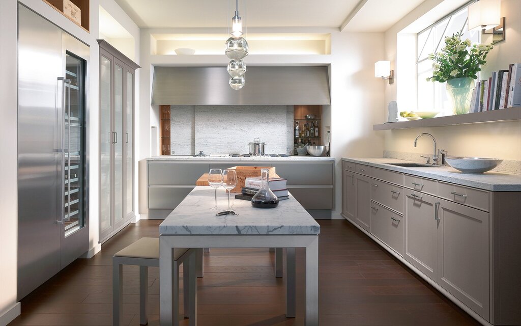 Light gray kitchen in the interior