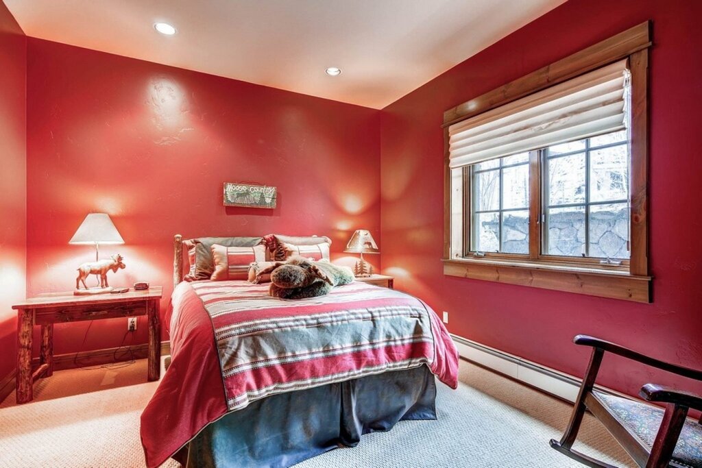 Terracotta color in the bedroom interior