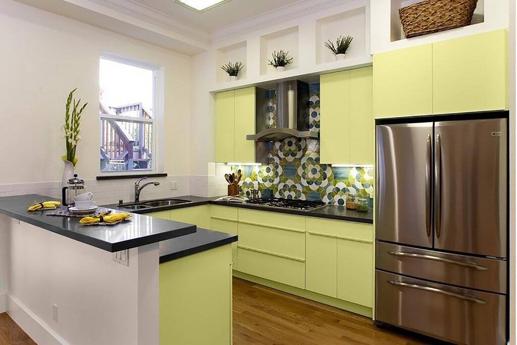 Three-color kitchen