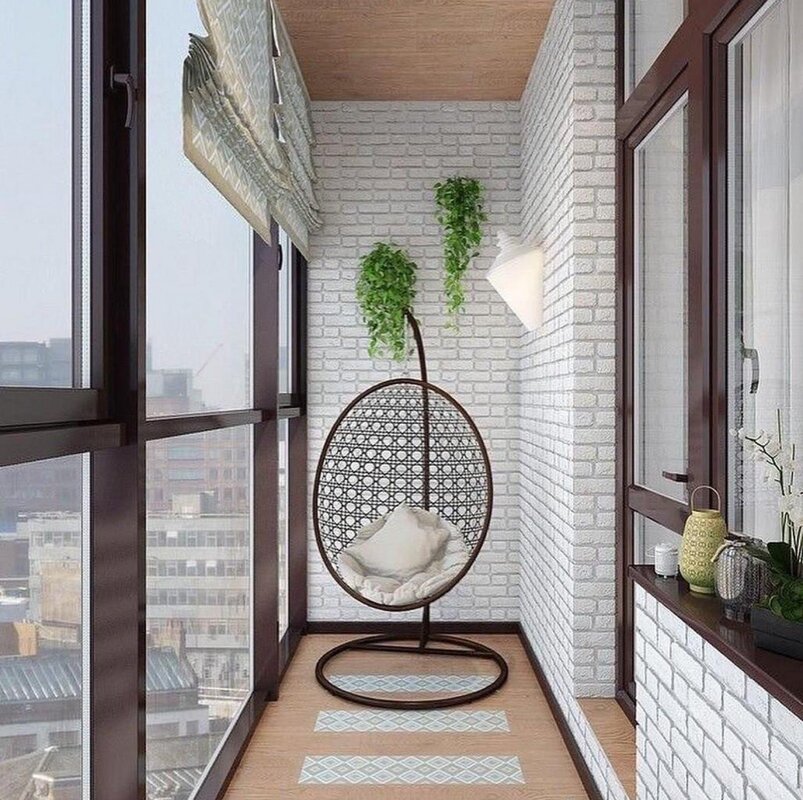 Triangular balcony